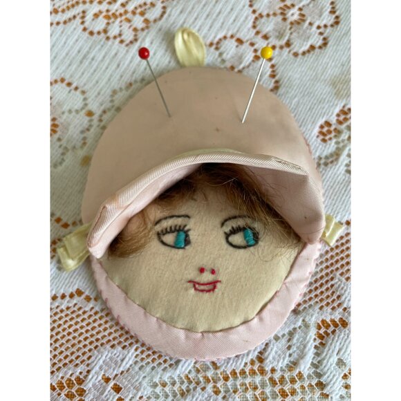 Antique 1930s Pincushion doll Face Embroidered  Silk Pink - Picture 15 of 15